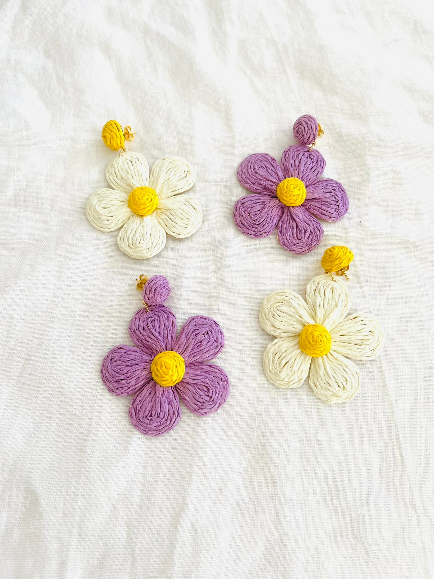 Boucles d'oreilles LISA - Marguerite en raphia