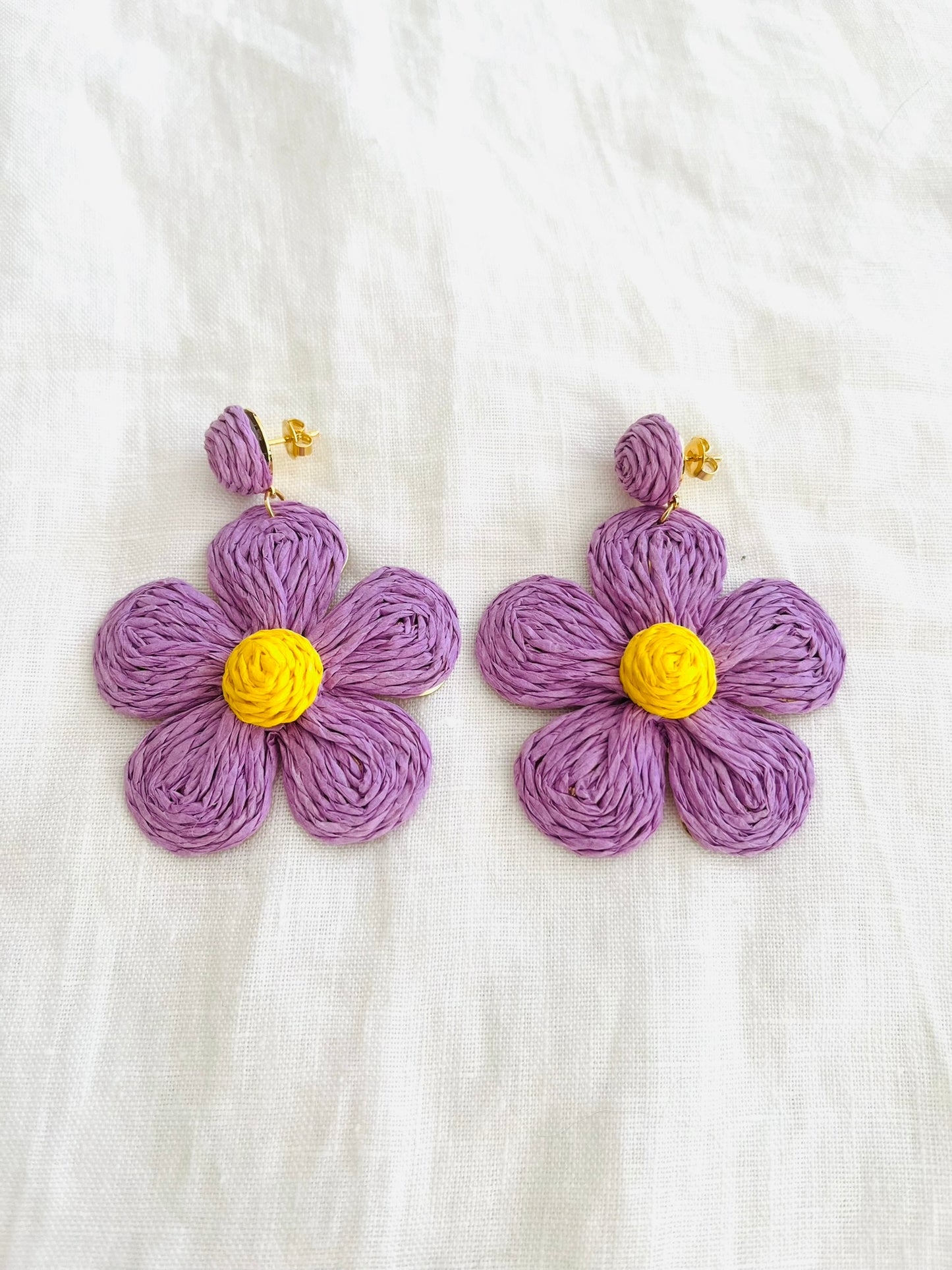 Boucles d'oreilles LISA - Marguerite en raphia