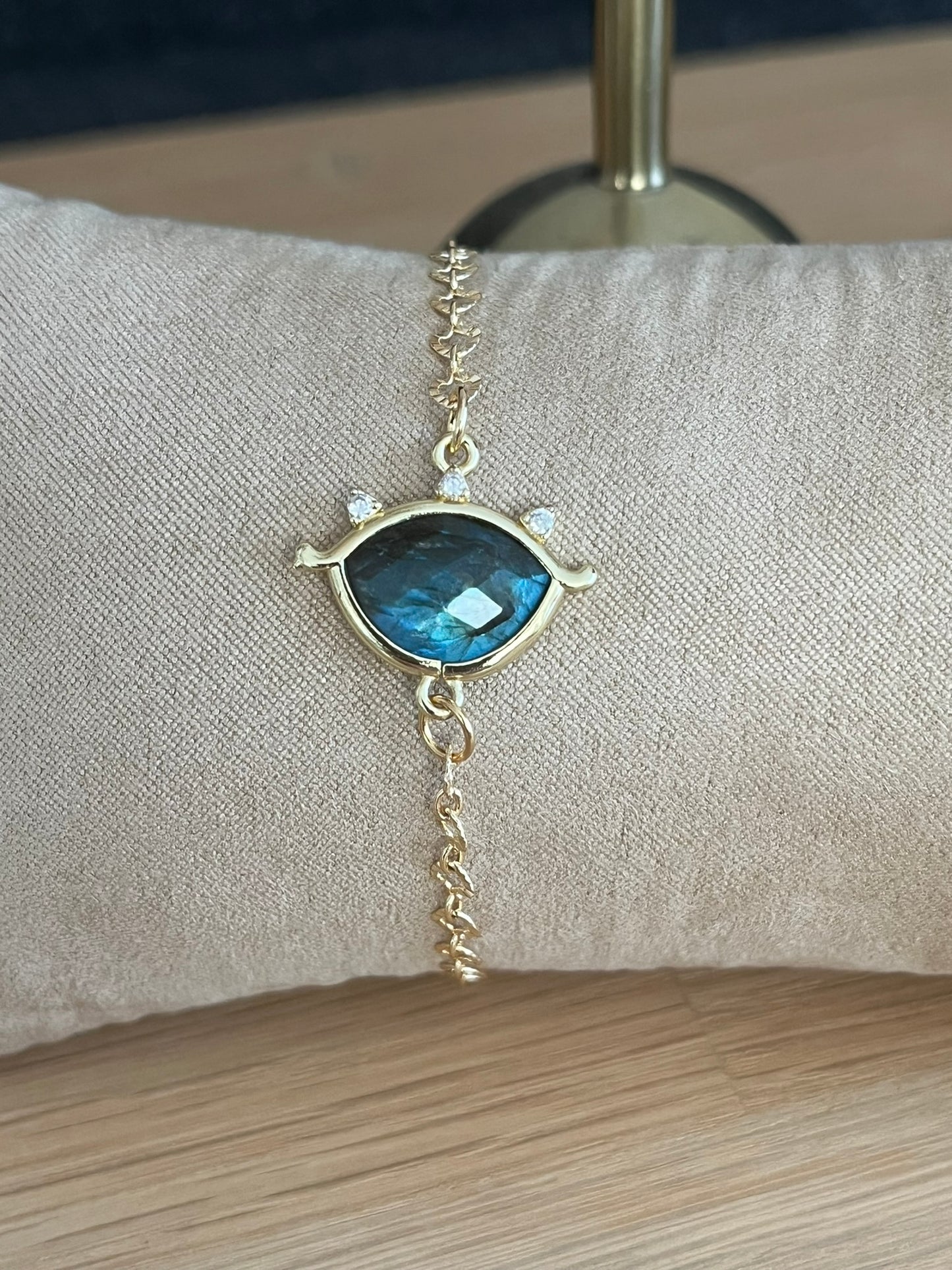 Bracelet doré EMILE - Oeil Pierre Spectrolite