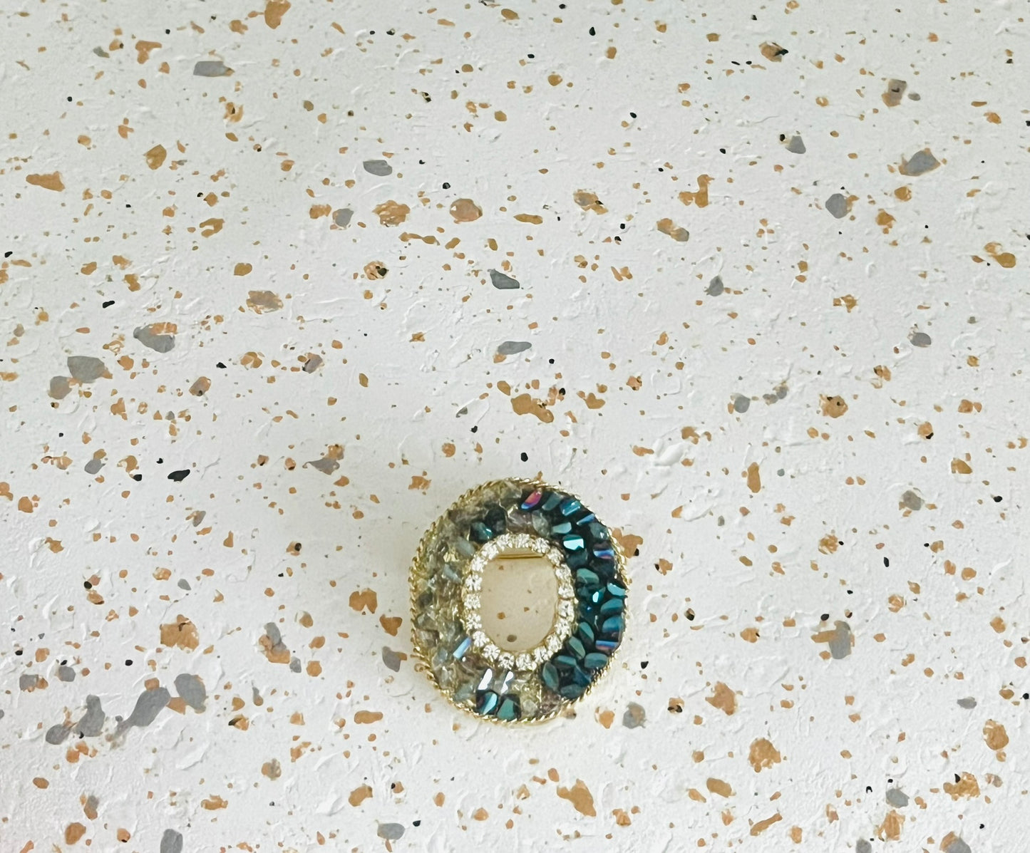 Broche fantaisie ronde verte