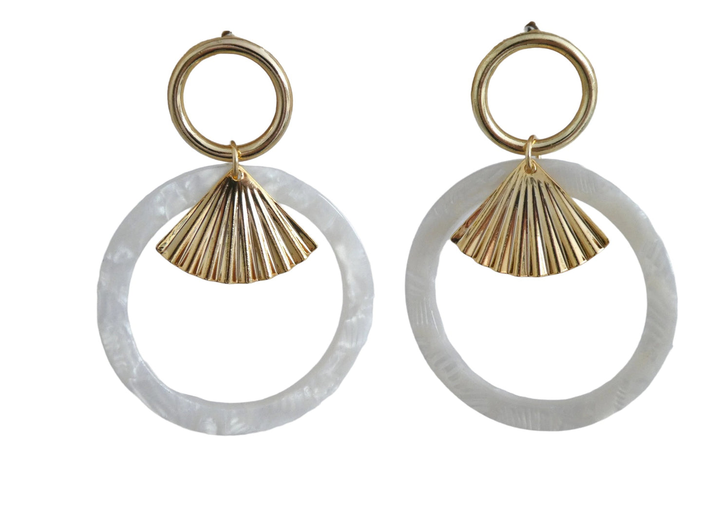 Boucles d'oreilles ELLY - acétate blanc, éventail doré