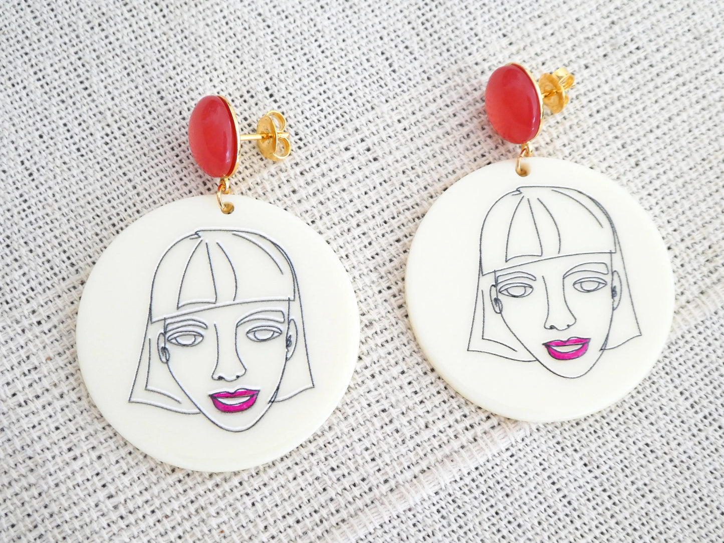 Boucles d'oreilles ALBA - Visage en acrylique écru