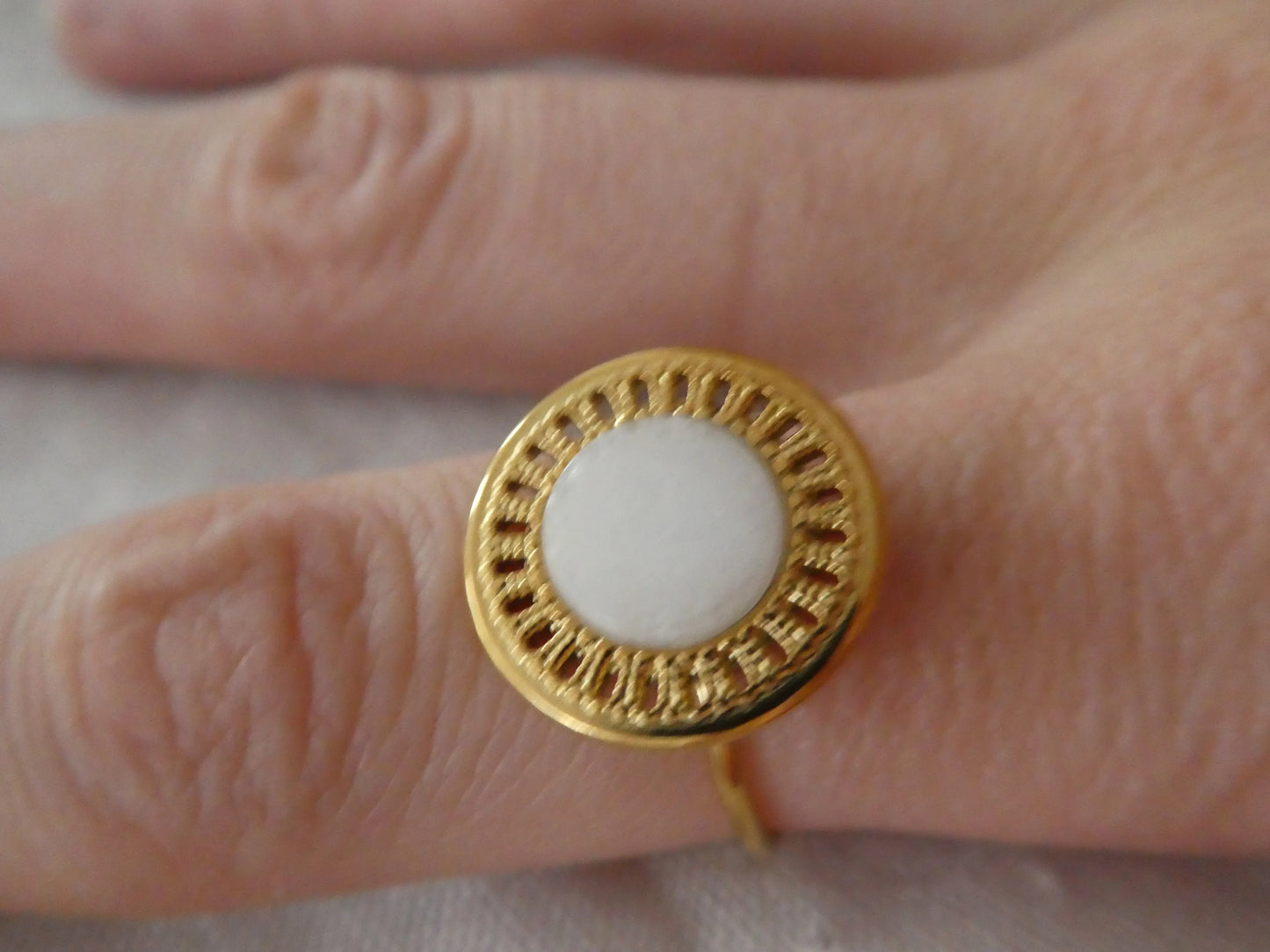 Bague ronde acier doré et blanc