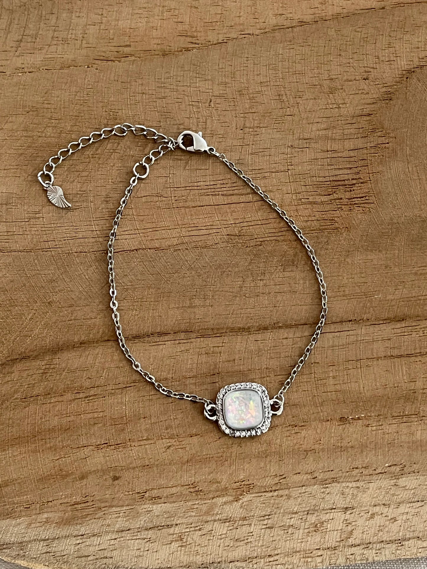 Bracelet ZACK - argent rhodié, carré en strass et résine blanc nacré