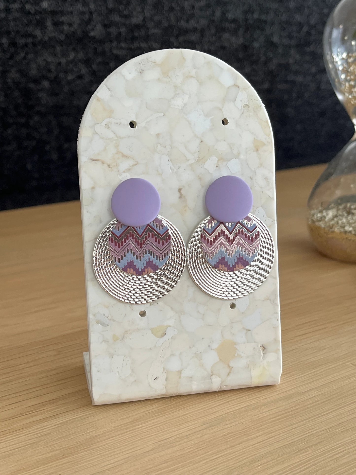 Boucles d’oreilles AEL - argenté et violet, imprimé aztèque