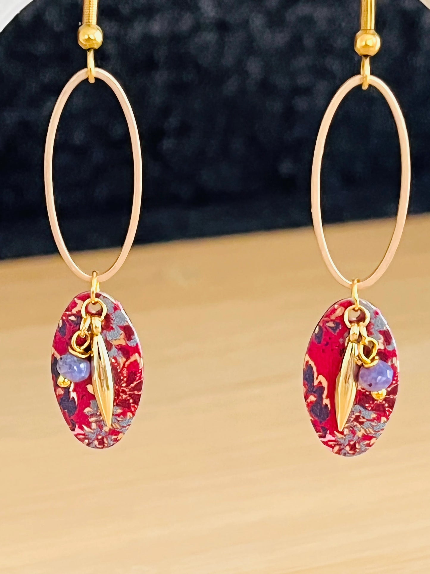 Boucles d’oreilles OLGA - doré et imprimé fleurs violet