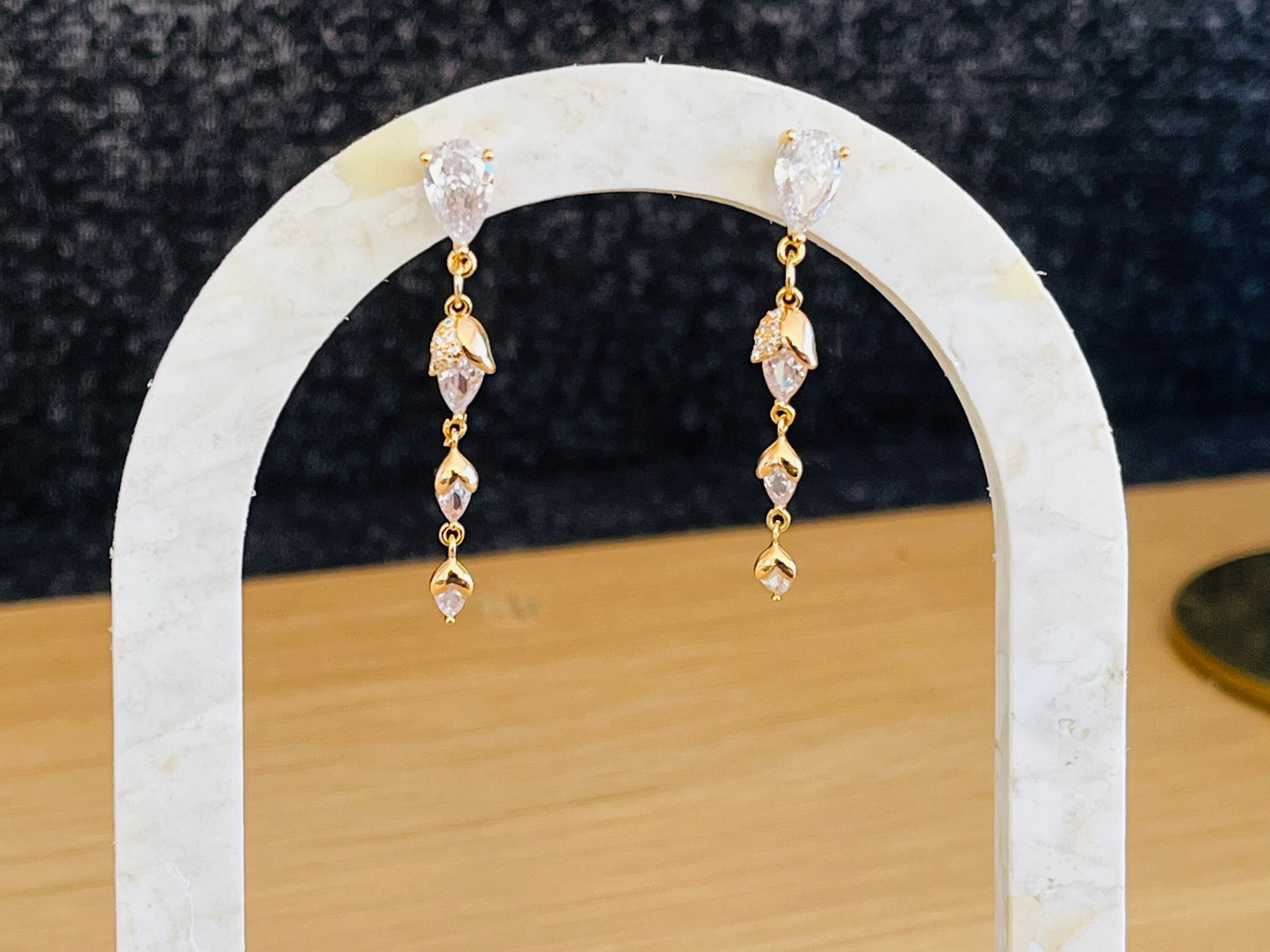 Boucles d’oreilles ZOE - doré à l’or fin et verre cristal