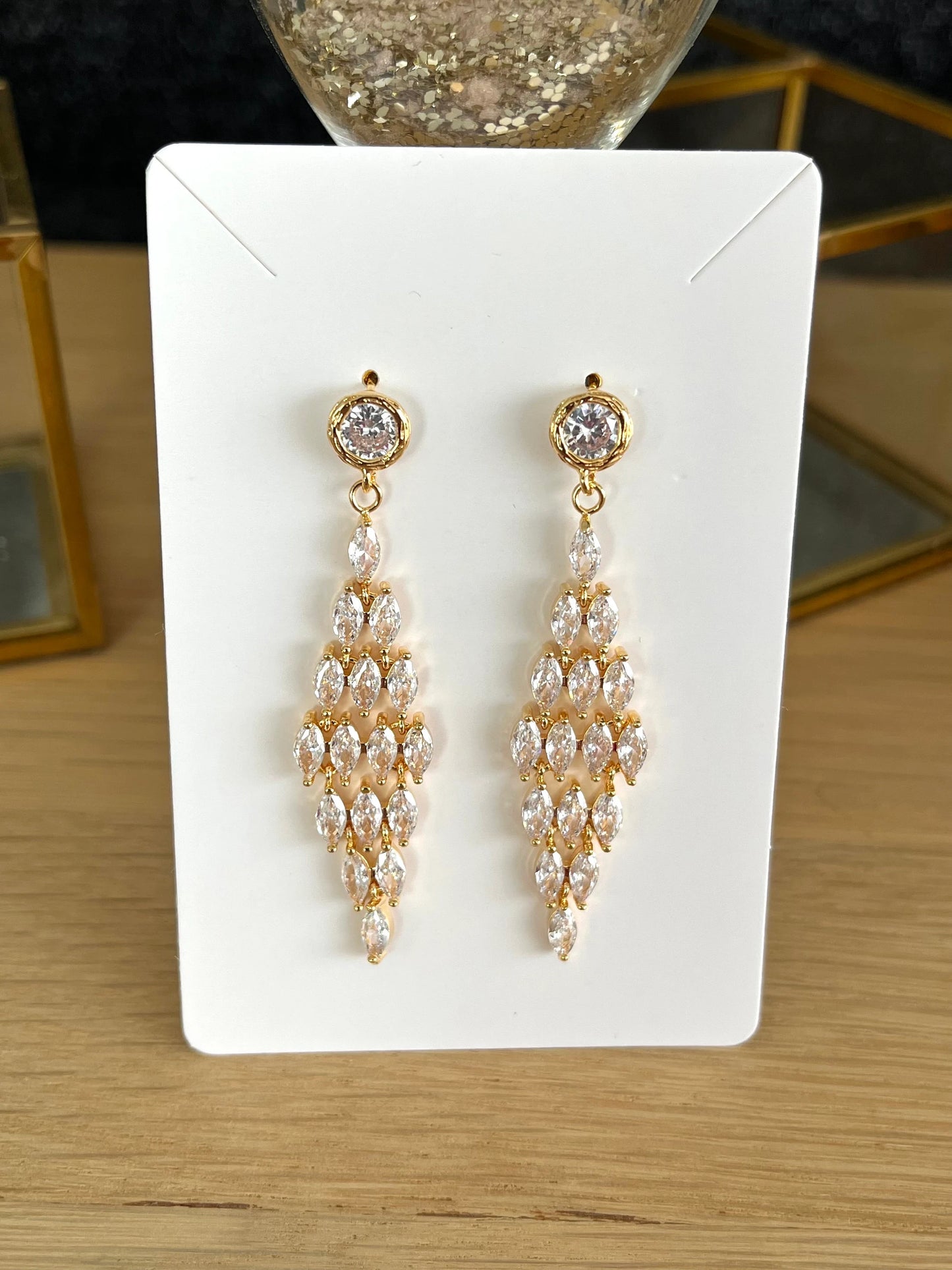 Boucles d’oreilles à clous CASCADA - doré à l’or fin et verre cristal
