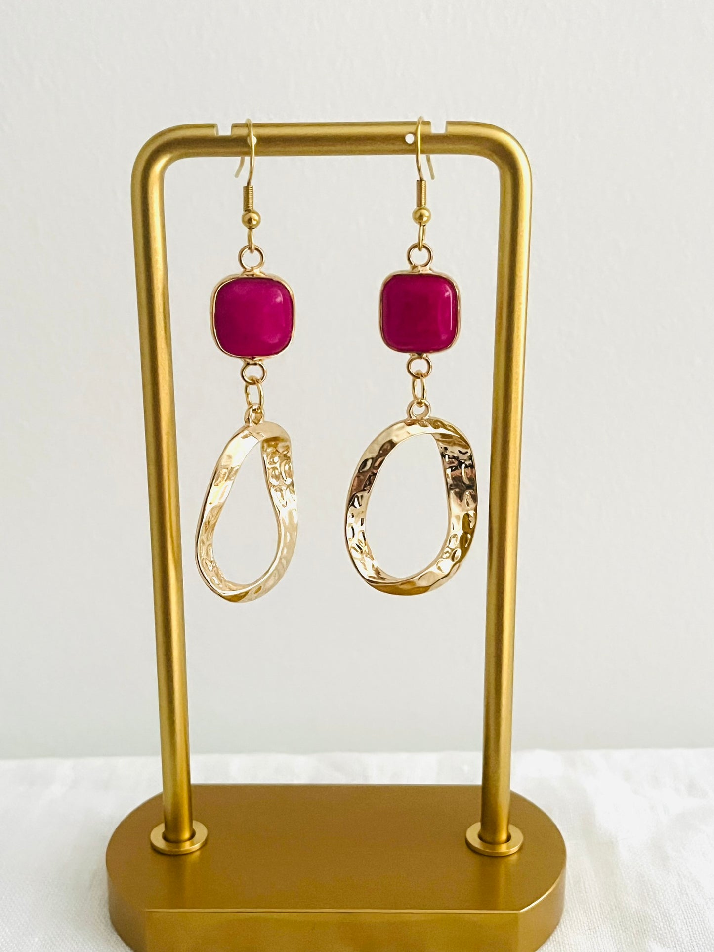 Boucles d'oreilles ethniques NADIA - doré et fuschia