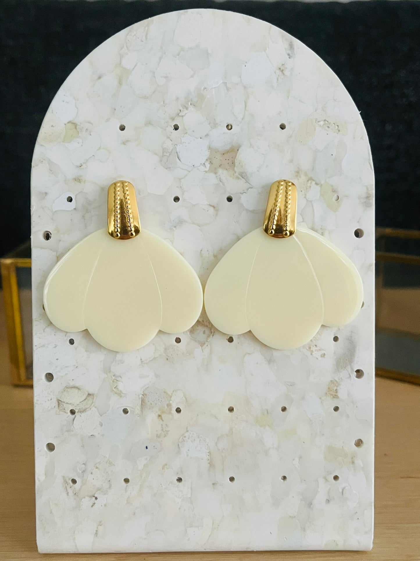 Boucles d'oreilles HANNA - Pétale Ecru