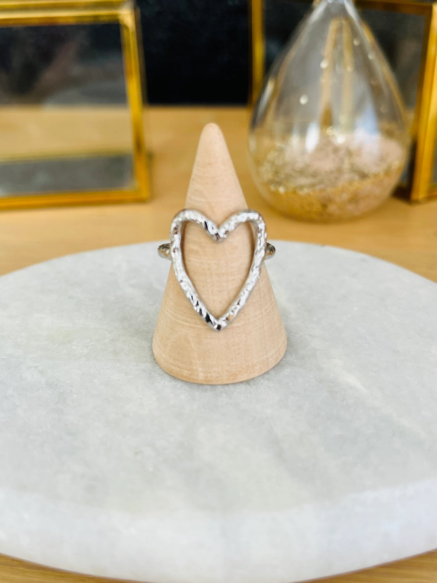 Bague femme en acier inoxydable.
Bague coeur argenté