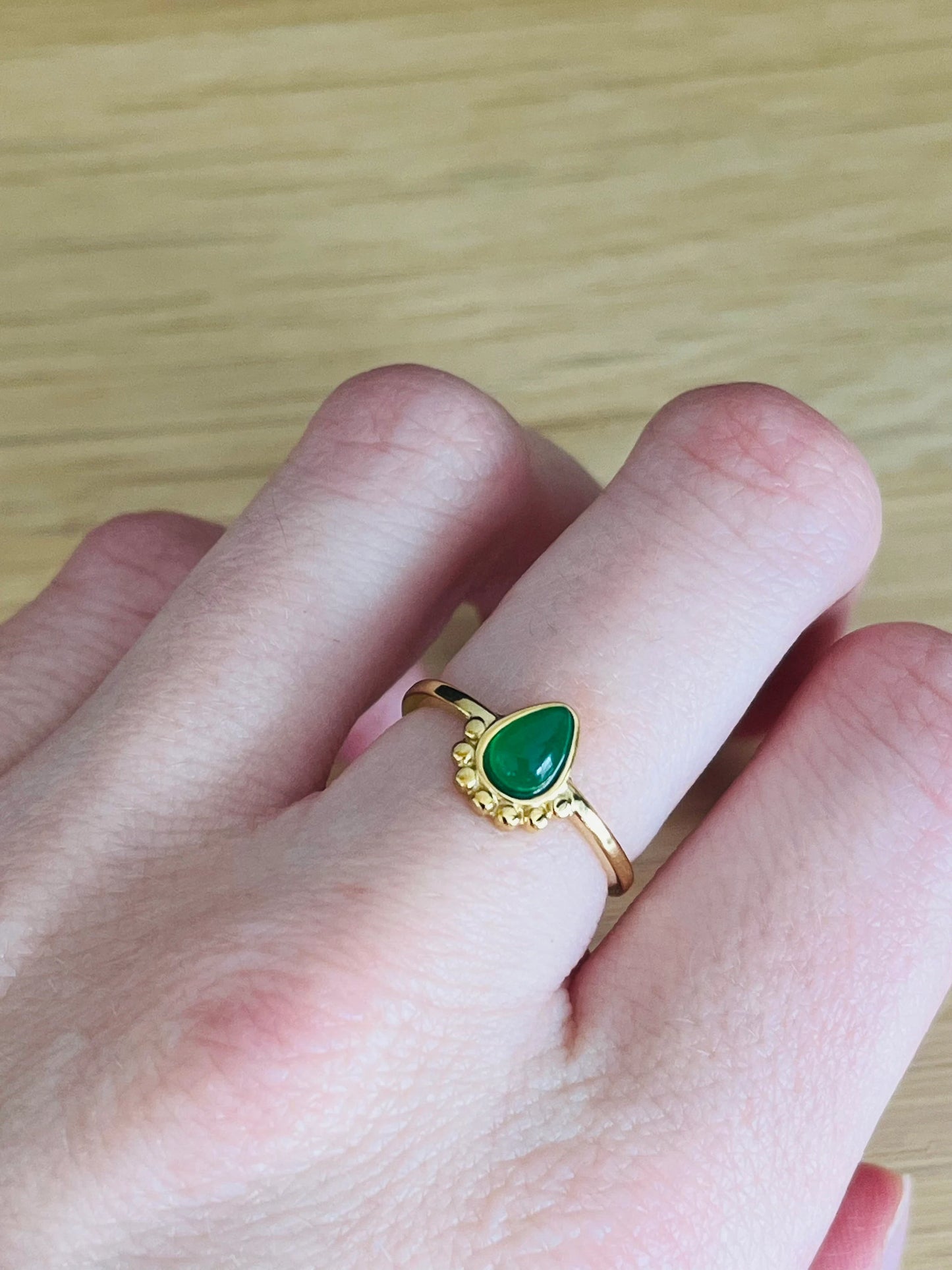 Bague fine réglable pour femme en acier inoxydable et pierre naturelle agate verte