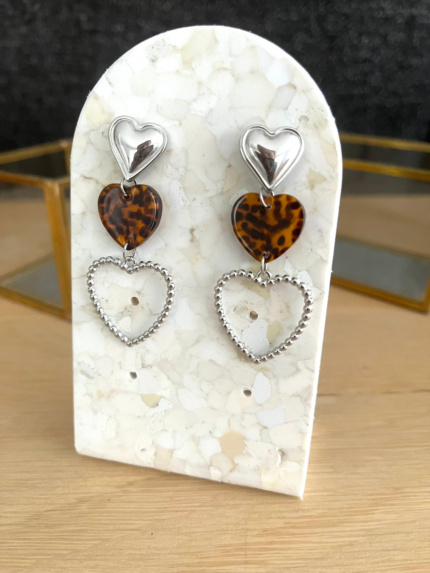 Boucles d'oreilles 3 coeurs - argenté et léopard