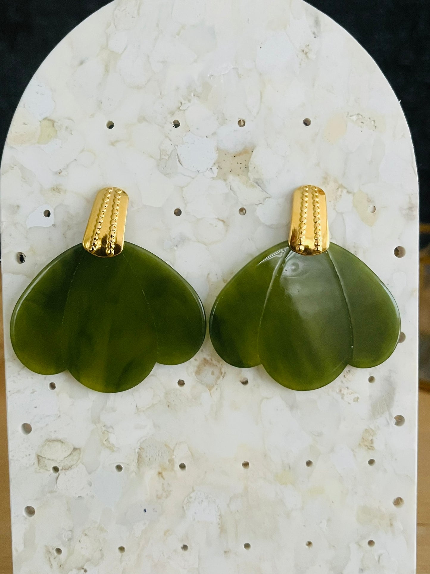 Boucles d'oreilles HANNA -  Pétale Vert olive