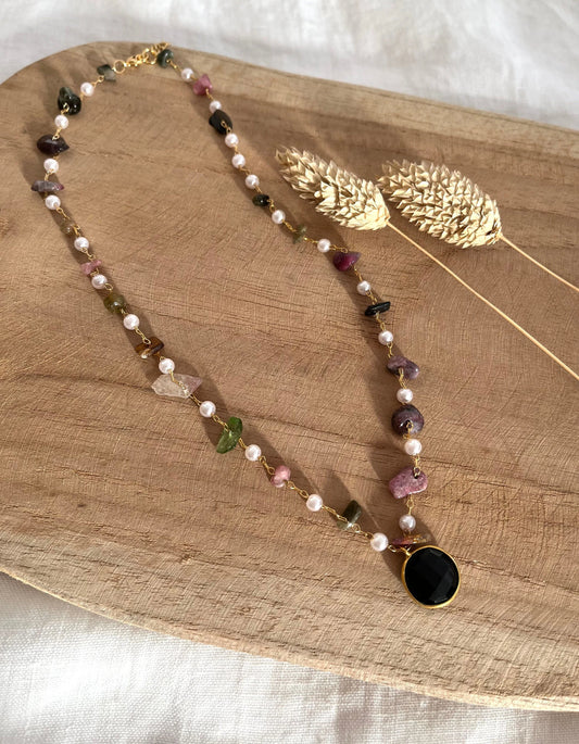 Collier ALBAN - chaîne perlée et pendentif en onyx