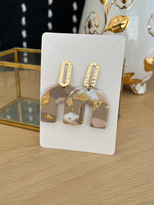 Boucles d’oreilles SARAH - argile polymère rose, marron et doré