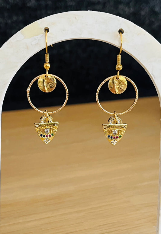Boucles d’oreilles MILA - doré à l’or fin, triangle zircons multicolores