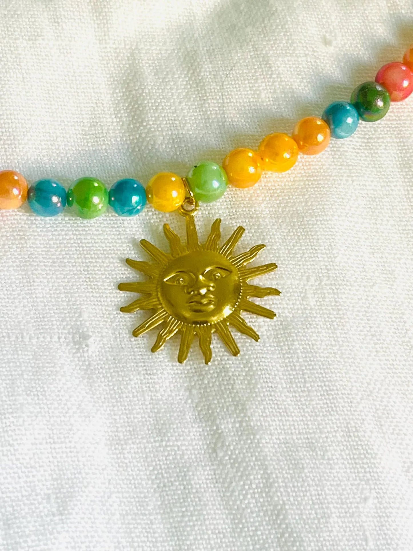 Collier SOLEIL -  perles de coquillage Multicolore