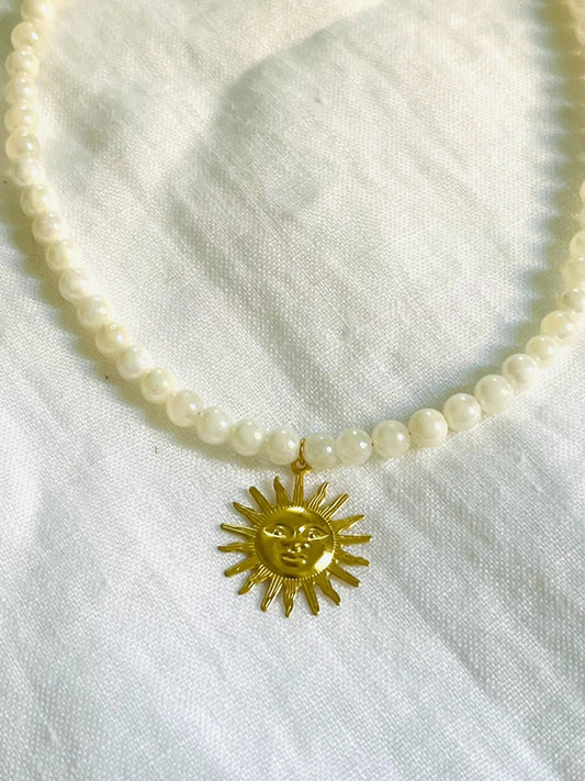 Collier SOLEIL - perles de coquillage Blanc