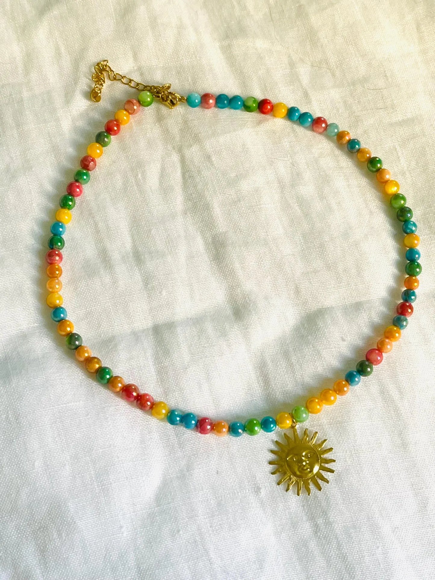 Collier SOLEIL -  perles de coquillage Multicolore