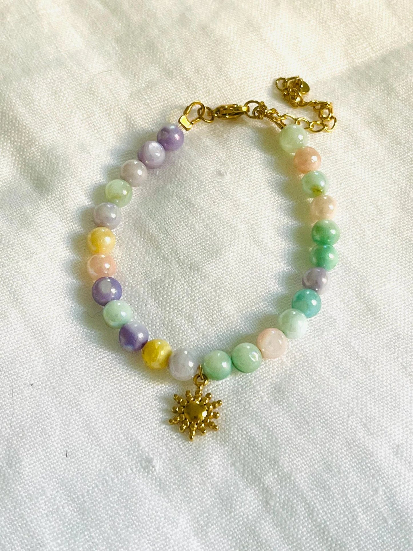Bracelet SOLEIL - perles de coquillage Pastel
